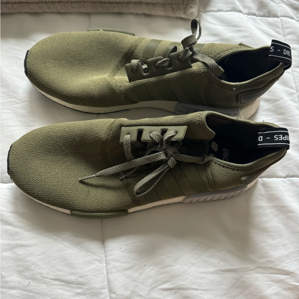 NMD ORIGINAL R1 “Olive”